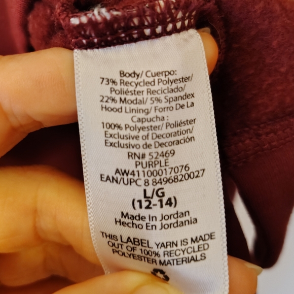 *5 for $20* Maroon hoodie - Picture 6 of 10